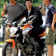 Taylor Lautner on the set. Photo first appeared online at The Daily Mail.